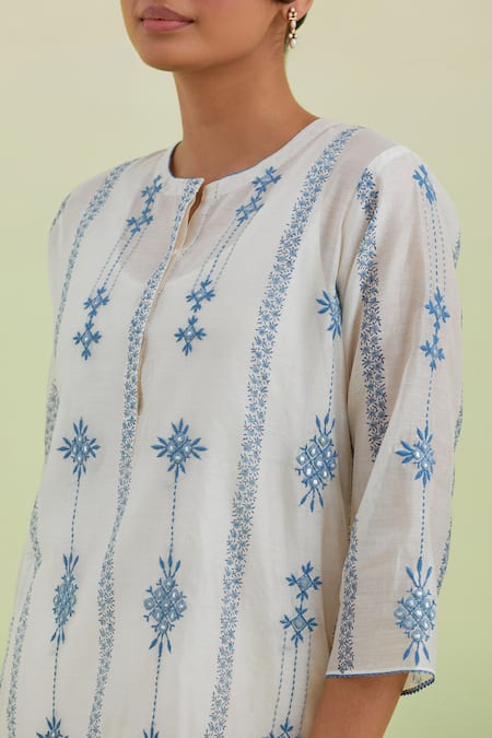 Buy_Kora_Off White Silk, Cotton, Chanderi Embroidery, Mirrors Printed Kurta Pant Set 