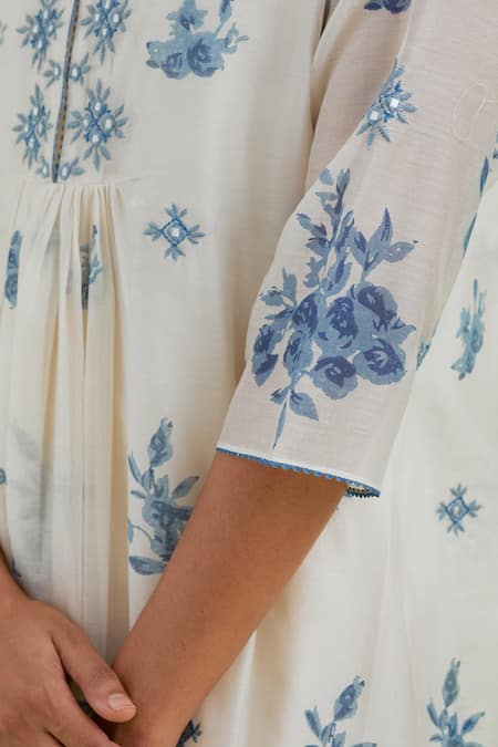 Shop_Kora_Off White Silk, Cotton, Chanderi Embroidery, Mirrors Printed Kurta Pant Set 