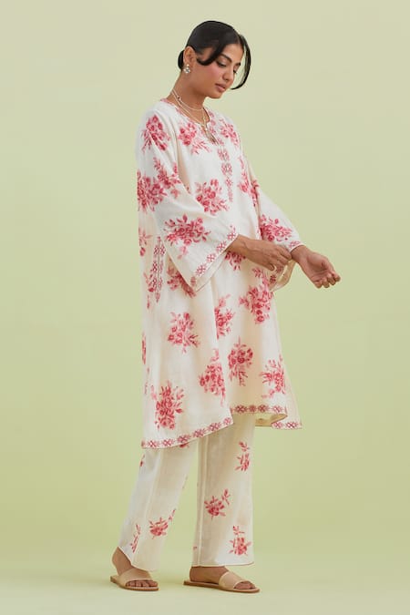 Shop_Kora_Off White Handloom Cotton, Cotton, Chanderi Floral Print Kurta Pant Set _Online_at_Aza_Fashions