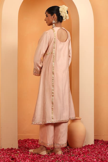 Shop_Swati Wadhwani Couture_Peach Organza, Chanderi Gota Patti, Embroidery Sitaara Embellished Kurta Set _at_Aza_Fashions