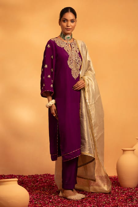 Shop Swati Wadhwani Couture Purple Chanderi, Tissue Zari, Embroidery Round Shagun Embellished Kurta Set Online at Aza Fashions Shop_Swati Wadhwani Couture_Purple Chanderi, Tissue Zari, Embroidery Round Shagun Embellished Kurta Set _Online_at_Aza_Fashions