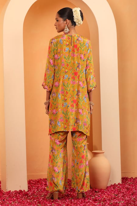 Shop_Swati Wadhwani Couture_Yellow Crepe Beads, Sequins V-neck Tara Printed Kurta With Pant _at_Aza_Fashions