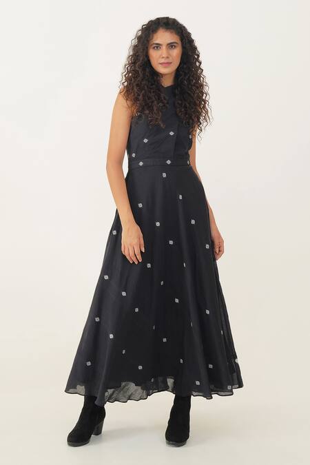 Shop Indigo Dreams Black Cotton Embroidery Halter Neck Meadow Handwoven Jamdani Maxi Dress Online at Aza Fashions Shop_Indigo Dreams_Black Cotton Embroidery Halter Neck Meadow Handwoven Jamdani Maxi Dress _Online_at_Aza_Fashions
