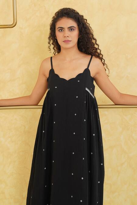 Shop_Indigo Dreams_Black Cotton Scoop Neck Sahara Handwoven Jamdani Dress _Online_at_Aza_Fashions