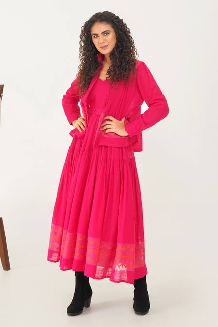 Indigo Dreams Pink Cotton Embroidery Scoop Neck, Bandeau Handwoven Jamdani Dress And Jacket Set at Aza Fashions Indigo Dreams_Pink Cotton Embroidery Scoop Neck, Bandeau Handwoven Jamdani Dress And Jacket Set _at_Aza_Fashions