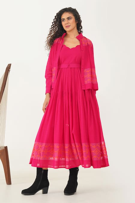 Shop Indigo Dreams Pink Cotton Embroidery Bandeau Neck Geometric Handwoven Jamdani Jacket Online at Aza Fashions Shop_Indigo Dreams_Pink Cotton Embroidery Bandeau Neck Geometric Handwoven Jamdani Jacket _Online_at_Aza_Fashions