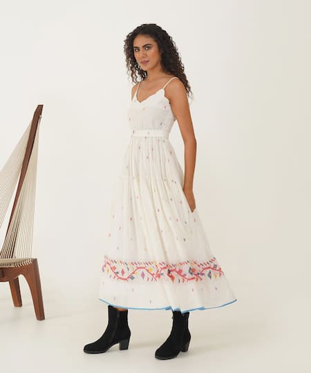 Buy_Indigo Dreams_Ivory Cotton Embroidery Scoop Neck Kora Handwoven Jamdani Dress With Belt _Online_at_Aza_Fashions