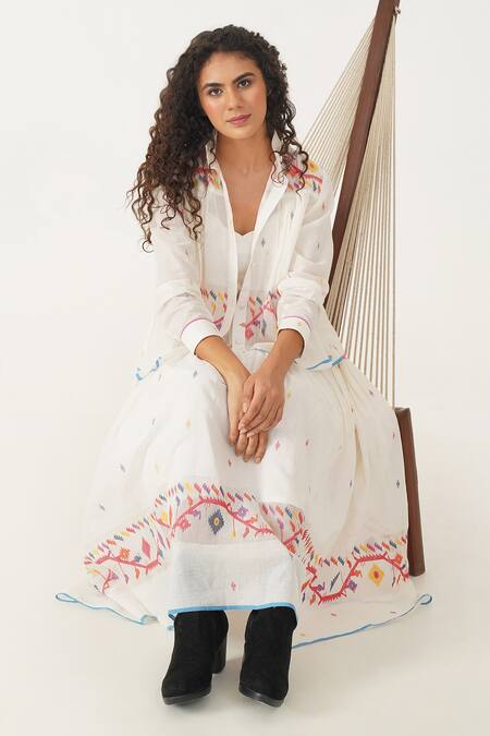 Shop_Indigo Dreams_Ivory Cotton Embroidery Bandeau Neck Kora Handwoven Jamdani Jacket _Online_at_Aza_Fashions