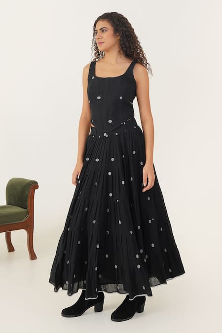 Indigo Dreams Black Cotton Square Neck Luna Handwoven Jamdani Corset at Aza Fashions Indigo Dreams_Black Cotton Square Neck Luna Handwoven Jamdani Corset _at_Aza_Fashions