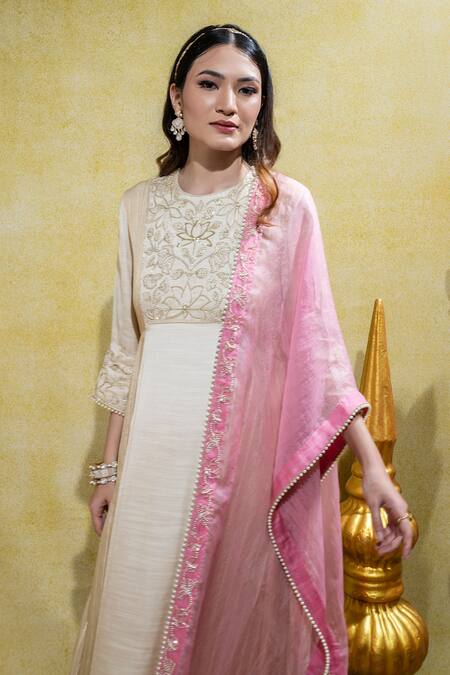 Sheela Suthar_Ivory Organza, Lotus Zardosi Embroidered A-line Kurta And Pant Set _at_Aza_Fashions