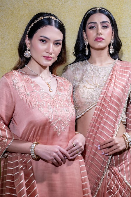Sheela Suthar_Peach Organza, Satin, Lotus Zardosi Asymmetric Kurta And Dupatta Set _Online_at_Aza_Fashions