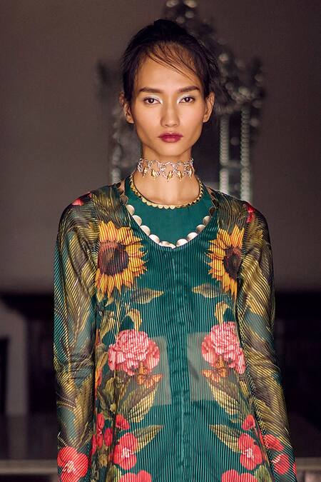 Limerick By Abirr N' Nanki Green Striped Organza Floral Kurta Scallop Neck Set With Blouse Online at Aza Fashions Limerick By Abirr N' Nanki_Green Striped Organza Floral Kurta Scallop Neck Set With Blouse _Online_at_Aza_Fashions