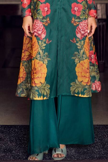 Buy Limerick By Abirr N' Nanki Green Striped Organza Floral Kurta Scallop Neck Set With Blouse Online at Aza Fashions Buy_Limerick By Abirr N' Nanki_Green Striped Organza Floral Kurta Scallop Neck Set With Blouse _Online_at_Aza_Fashions