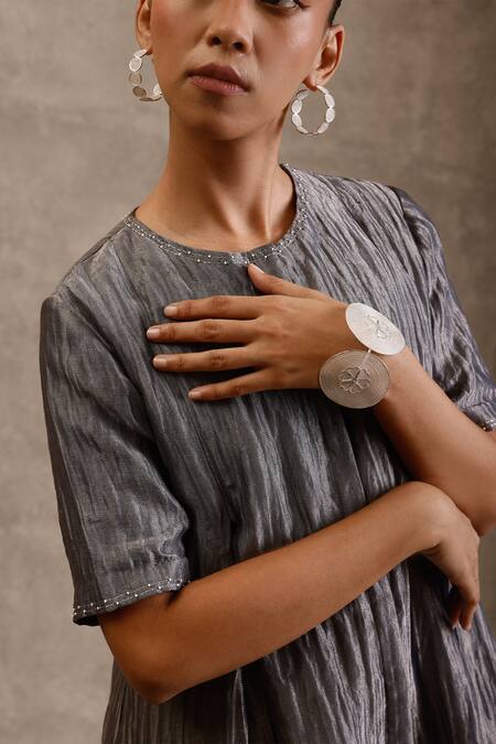 Chokhi Chorri_Grey Kurta Tissue Embroidered Pearl Round Yamir Short With Pant _Online_at_Aza_Fashions