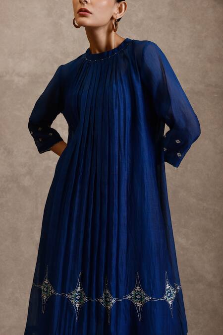 Chokhi Chorri_Blue Chanderi Silk Embroidery Round Neck Maya Kurta Pant Set _Online_at_Aza_Fashions