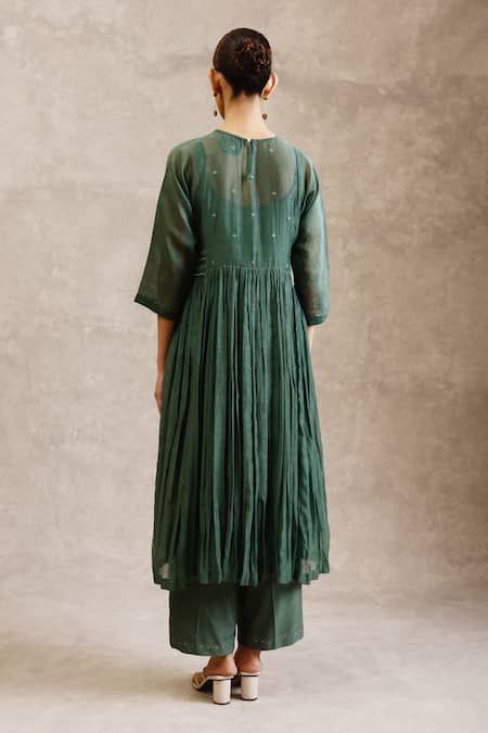 Chokhi Chorri Kuhu Embroidered Kurta With Pant 