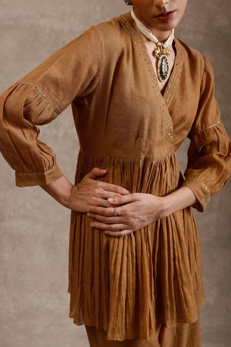 Buy Chokhi Chorri Gold Tissue Sequins, Embroidery V-neck Vanna Angarkha With Pant Online at Aza Fashions Buy_Chokhi Chorri_Gold Tissue Sequins, Embroidery V-neck Vanna Angarkha With Pant _Online_at_Aza_Fashions