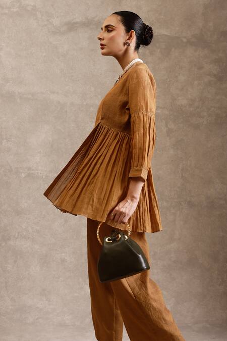 Shop Chokhi Chorri Gold Tissue Sequins, Embroidery V-neck Vanna Angarkha With Pant Online at Aza Fashions Shop_Chokhi Chorri_Gold Tissue Sequins, Embroidery V-neck Vanna Angarkha With Pant _Online_at_Aza_Fashions