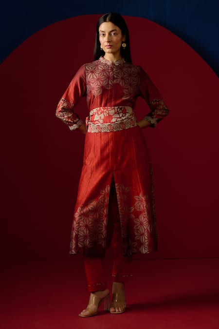 Buy_Saundh_Red Kurta Pure Silk And Cotton Printed Floral Mandarin Rei Panelled Pant Set_Online_at_Aza_Fashions