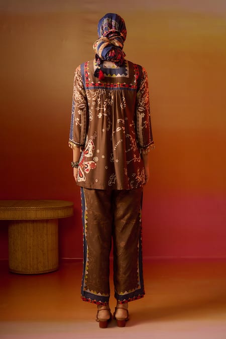 Shop Saundh Green Viscose Round Neck Sade Printed Kurta Pant Set at Aza Fashions Shop_Saundh_Green Viscose Round Neck Sade Printed Kurta Pant Set _at_Aza_Fashions