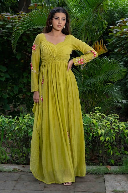 Saangi_Green Chanderi Embroidery Sweetheart Neck Floral Anarkali _Online_at_Aza_Fashions