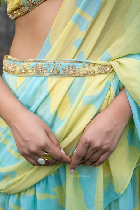 Buy_Saangi_Yellow Georgette Beads, Embroidery Abstract Floral Print Pre-draped Saree Set _Online_at_Aza_Fashions