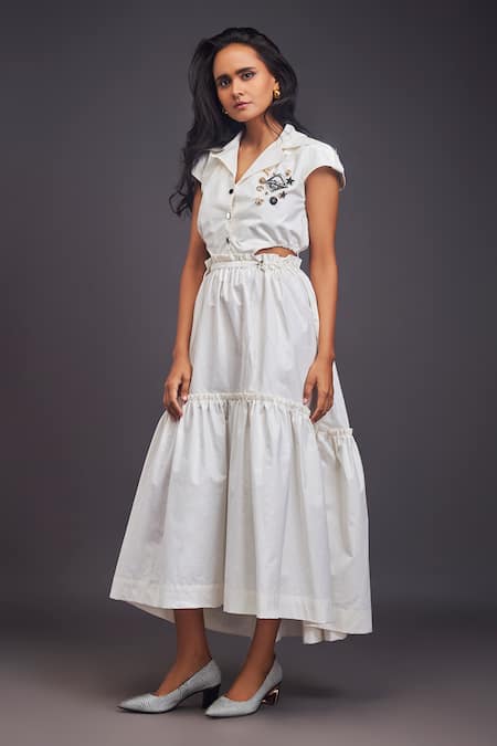 Deepika Arora White Cotton Embroidery Collared Waist Cutout Tiered Maxi Dress Online at Aza Fashions Deepika Arora_White Cotton Embroidery Collared Waist Cutout Tiered Maxi Dress _Online_at_Aza_Fashions