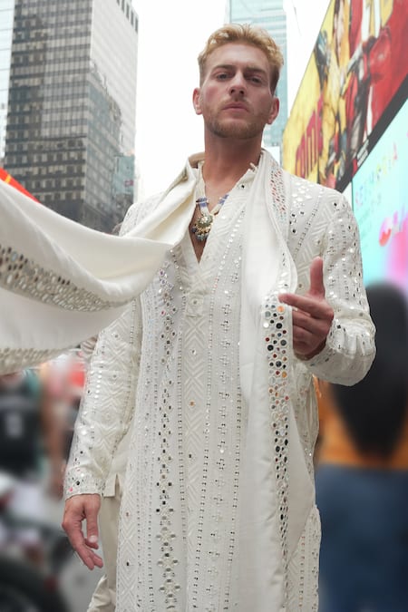 Shop_Archana Kochhar_Ivory Georgette, Silk, Cotton Embroidery, Mirrors Kurta Set _Online_at_Aza_Fashions