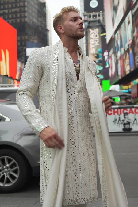 Archana Kochhar_Ivory Georgette, Silk, Cotton Embroidery, Mirrors Kurta Set _at_Aza_Fashions