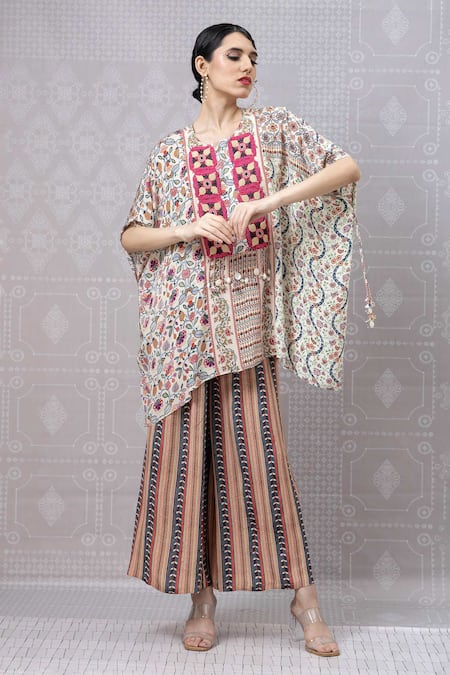 Niki Mahajan Geometric Floral Print Short Kurta With Pant 