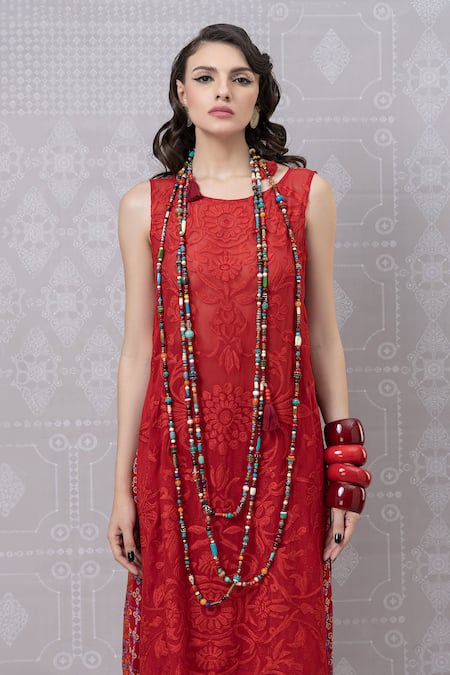 Buy_Niki Mahajan_Red Crepe Embroidery Round Neck Floral Lace Work Kurta With Pant _Online_at_Aza_Fashions