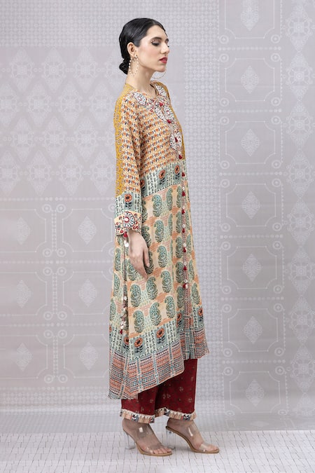 Niki Mahajan Paisley Floral Print Kurta With Pant 