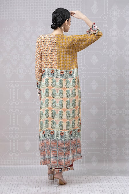 Niki Mahajan Paisley Floral Print Kurta With Pant 