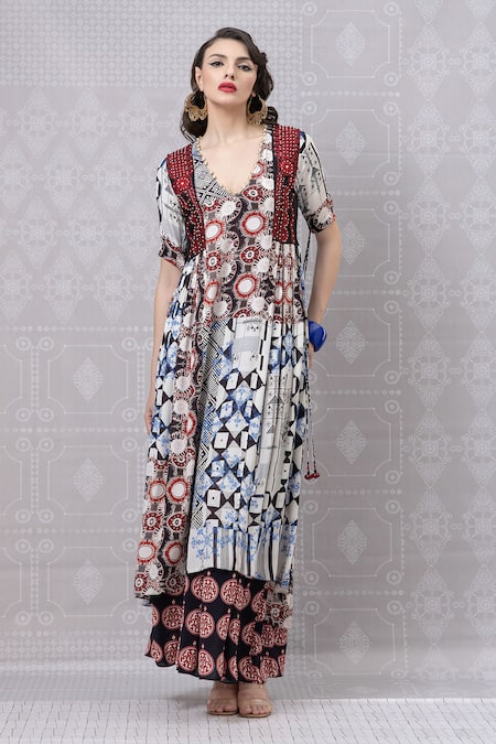 Niki Mahajan Abstract Geometric Print Kurta With Skirt 