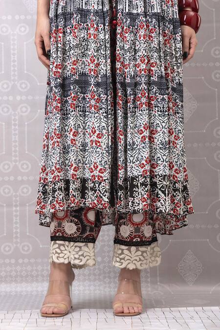 Niki Mahajan_Maroon Crepe Beads, Embroidery Plunge Neck Traditional Print Kurta With Pant _at_Aza_Fashions