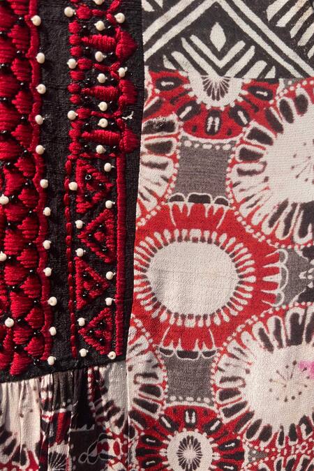 Shop_Niki Mahajan_Maroon Crepe Beads, Embroidery Plunge Neck Traditional Print Kurta With Pant 