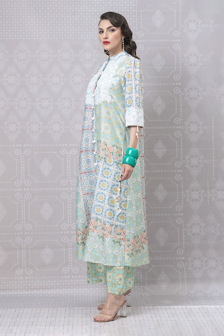 Buy_Niki Mahajan_Blue Crepe Pearls, Sequins Bandeau Neck Vintage Hand Block Print Kurta With Pant _Online_at_Aza_Fashions