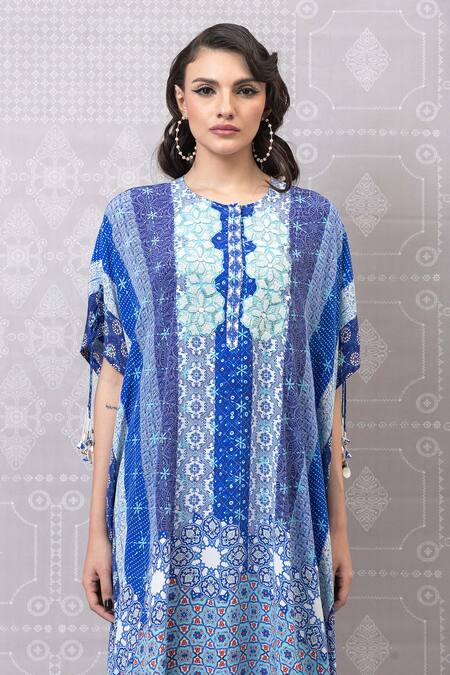 Buy_Niki Mahajan_Blue Crepe Beads Round Neck Vintage Hand Block Kurta And Pant Set 