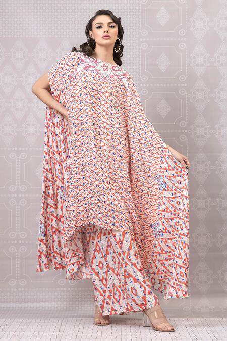 Buy_Niki Mahajan_Pink Crepe Pearls, Sequins Boat Neck Hand Embroidered Kurta And Pant Set _Online_at_Aza_Fashions