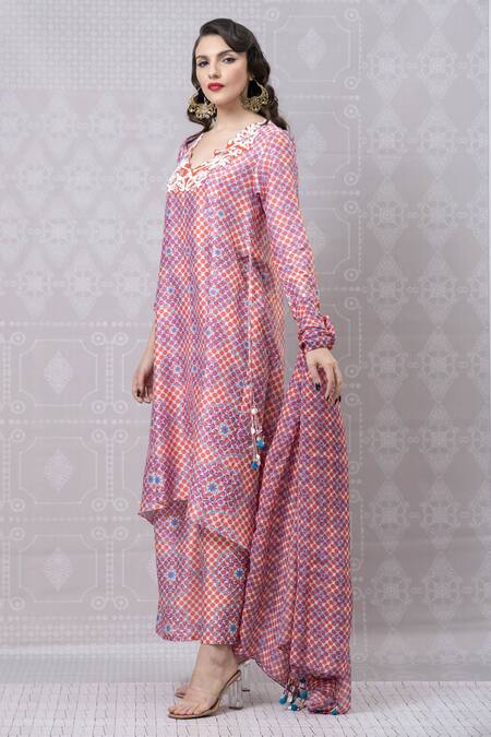 Niki Mahajan_Pink Crepe Pearls, Sequins V-neck Hand Block Kurta Pant Set _Online_at_Aza_Fashions