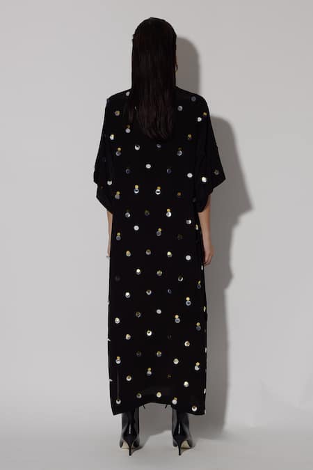 Shop Twinkle Hanspal Black Crepe Sequins V-neck Raya Embroidered Boxy Kaftan at Aza Fashions Shop_Twinkle Hanspal_Black Crepe Sequins V-neck Raya Embroidered Boxy Kaftan _at_Aza_Fashions