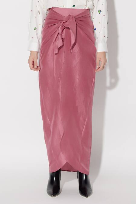 Twinkle Hanspal_Pink Shirt Poplin Hand Embroidery Crystals Collar Sherlyn With Draped Skirt_at_Aza_Fashions