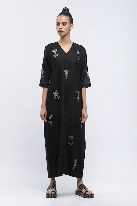 Abraham & Thakore Sequin Butta Embroidered Kaftan 