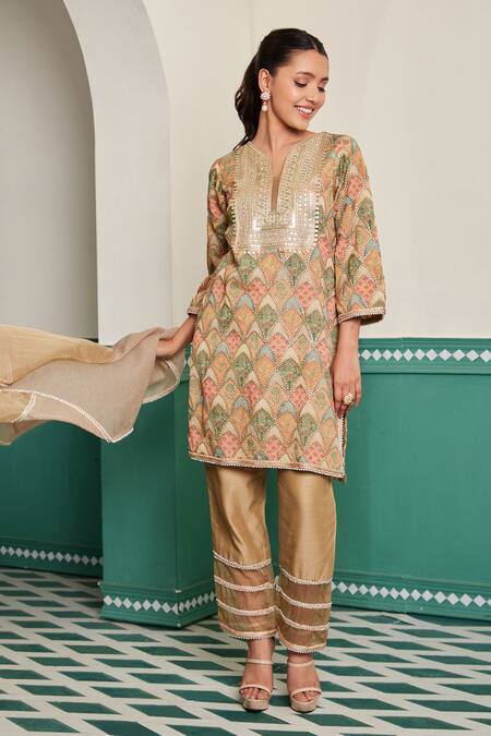 Dheeru Taneja_Multi Color Organza, Chiffon, Satin Gota Patti, Beads, Swarn Tunic Pant Set _Online_at_Aza_Fashions