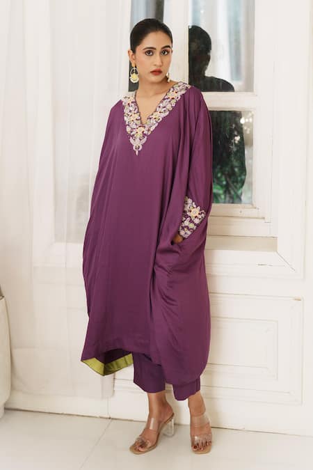House Of Anmol Jain Amethyst Embroidered Neck Kurta With Pant 