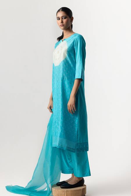 Buy_Naina Jain_Blue Silk, Organza Embroidery Round Neck Circle Yoke Kurta Pant Set _Online_at_Aza_Fashions