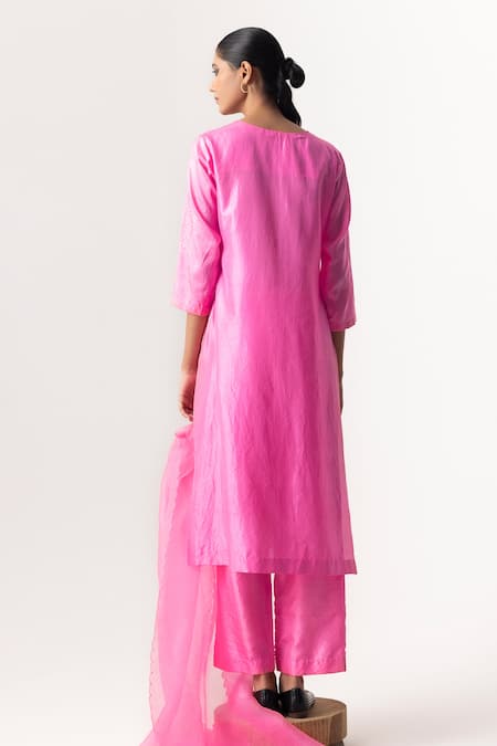 Shop Naina Jain Pink Silk, Organza Mirrors Split V-neck Bandhani Work Kurta Pant Set at Aza Fashions Shop_Naina Jain_Pink Silk, Organza Mirrors Split V-neck Bandhani Work Kurta Pant Set _at_Aza_Fashions