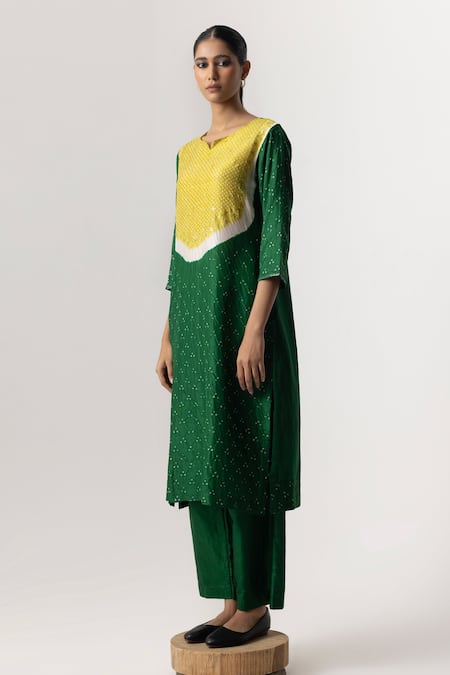 Buy Naina Jain Green Silk, Organza Mirrors Round Neck Embroidered Bandhani Yoke Kurta Pant Set Online at Aza Fashions Buy_Naina Jain_Green Silk, Organza Mirrors Round Neck Embroidered Bandhani Yoke Kurta Pant Set _Online_at_Aza_Fashions