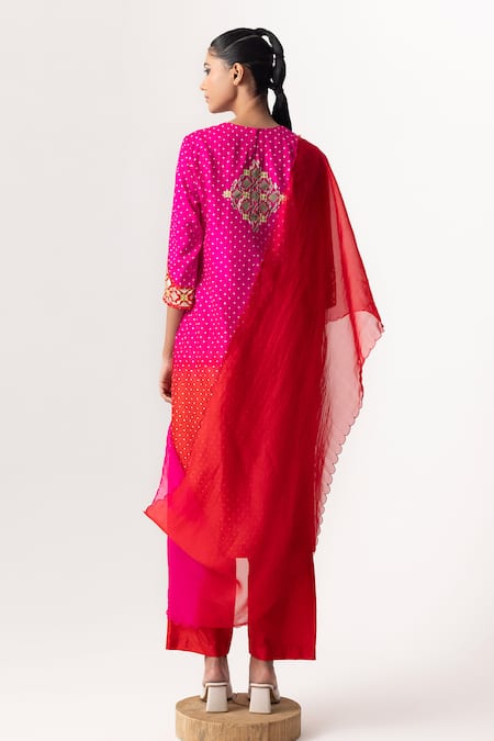 Shop Naina Jain Pink Silk, Organza Gota Patti Round Neck Embroidered Yoke Kurta Pant Set at Aza Fashions Shop_Naina Jain_Pink Silk, Organza Gota Patti Round Neck Embroidered Yoke Kurta Pant Set _at_Aza_Fashions