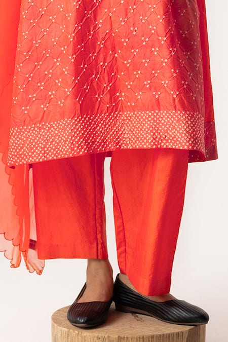 Naina Jain Orange Silk, Organza Embroidery, Gota Patti Round Bandhani Yoke Kurta Pant Set Online at Aza Fashions Naina Jain_Orange Silk, Organza Embroidery, Gota Patti Round Bandhani Yoke Kurta Pant Set _Online_at_Aza_Fashions